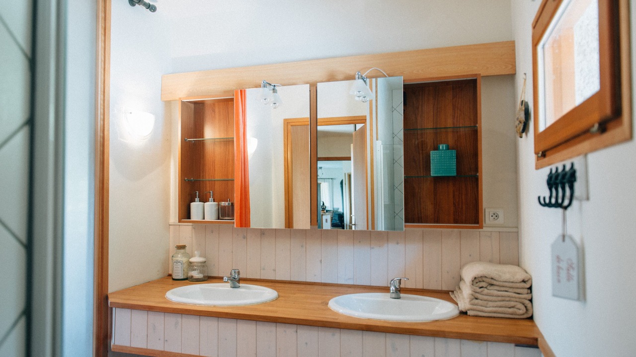 Photo of Bathroom in Cabrerolles