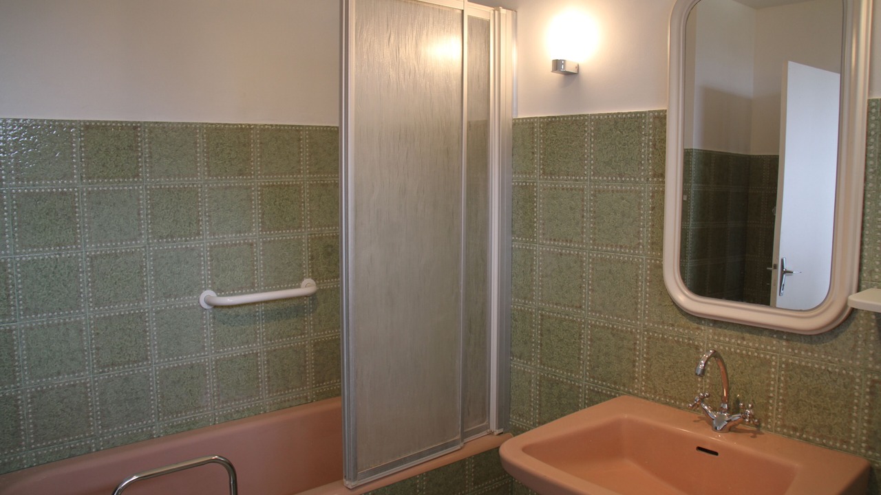 Photo of Bathroom in Messanges
