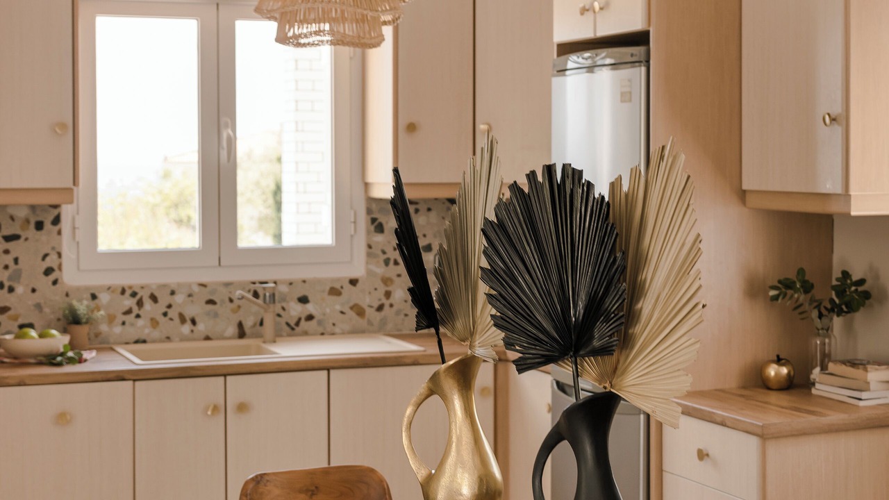 Photo of Others in Karavados