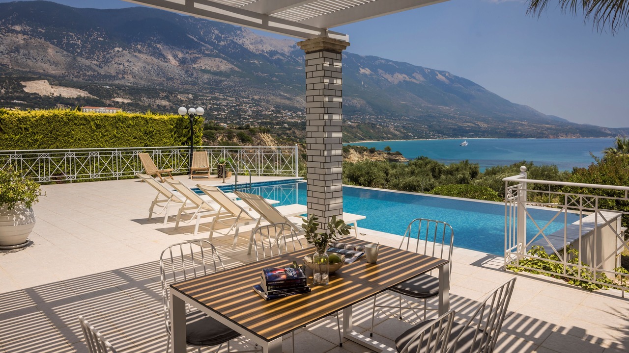 Photo of Outdoor in Karavados