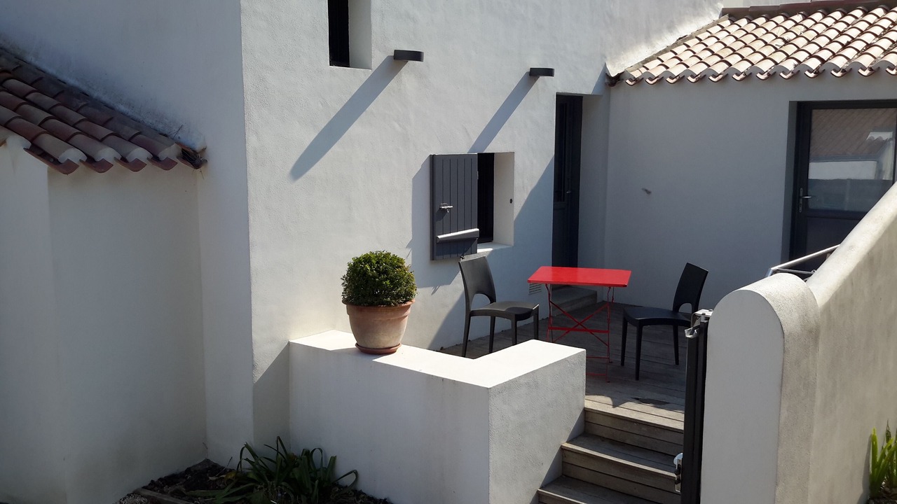 Photo of Patio Balcony in L'Epine