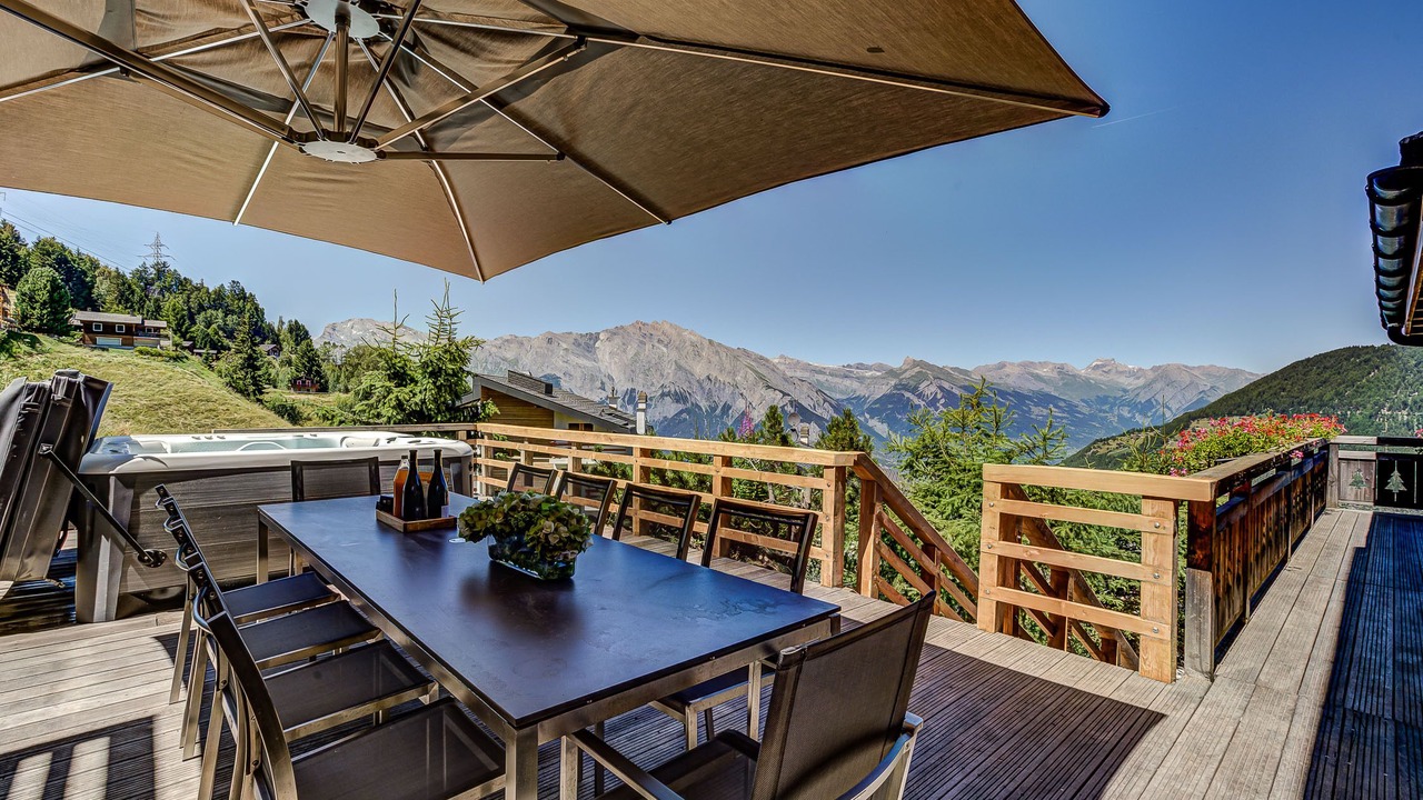 Photo of Patio Balcony in La Tzoumaz