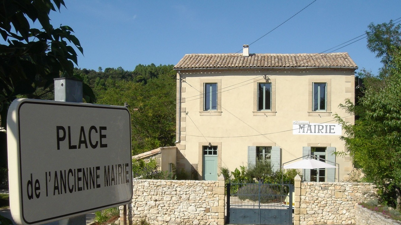 Photo of Others in Saint-Hippolyte-de-Montaigu