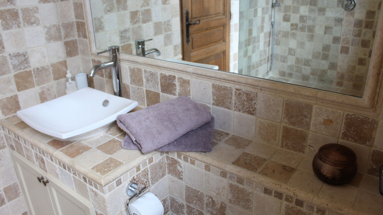 Photo of Bathroom in Saint-Hippolyte-de-Montaigu