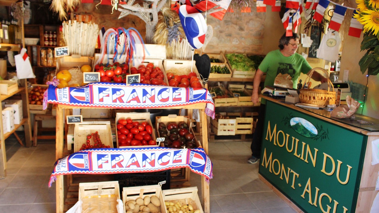 Photo of Others in Saint-Hippolyte-de-Montaigu