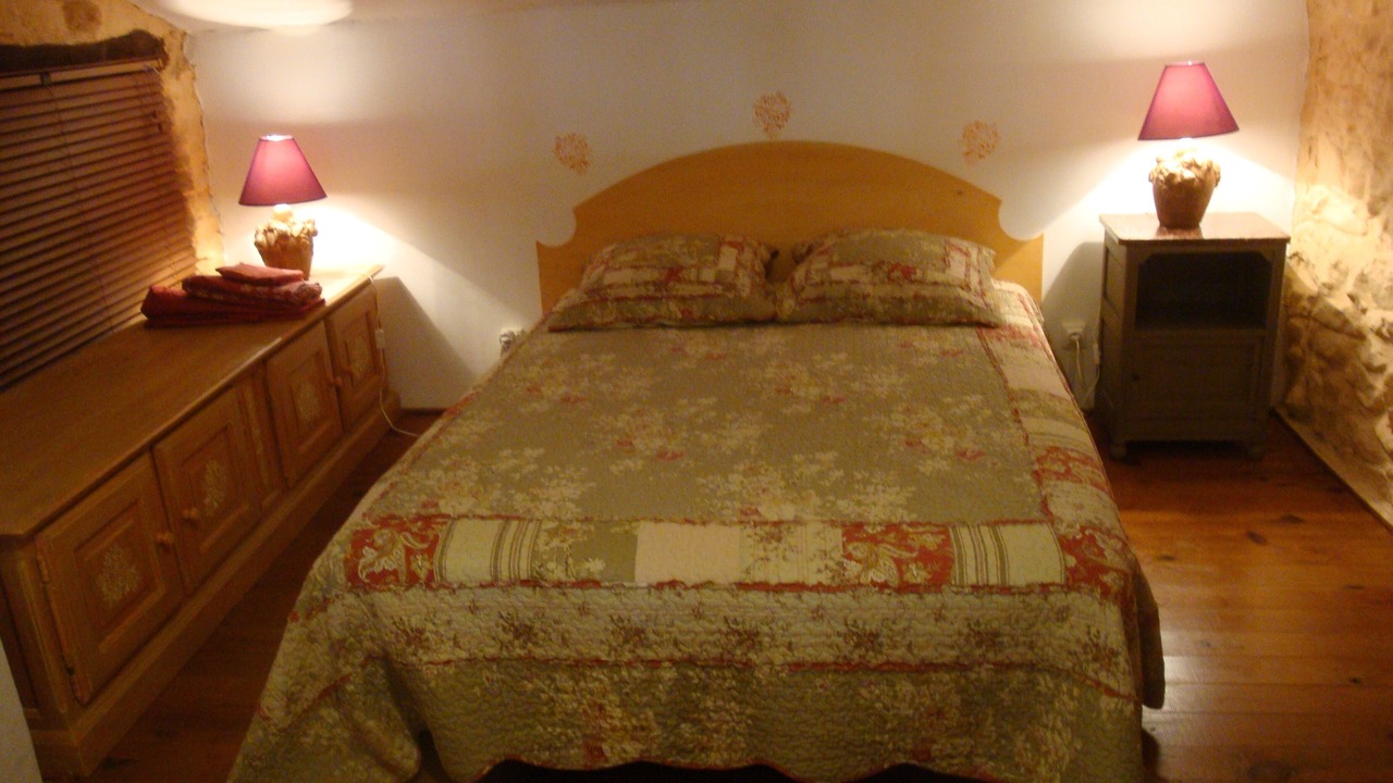 Photo of Bedroom in Saint-Michel-l'Observatoire
