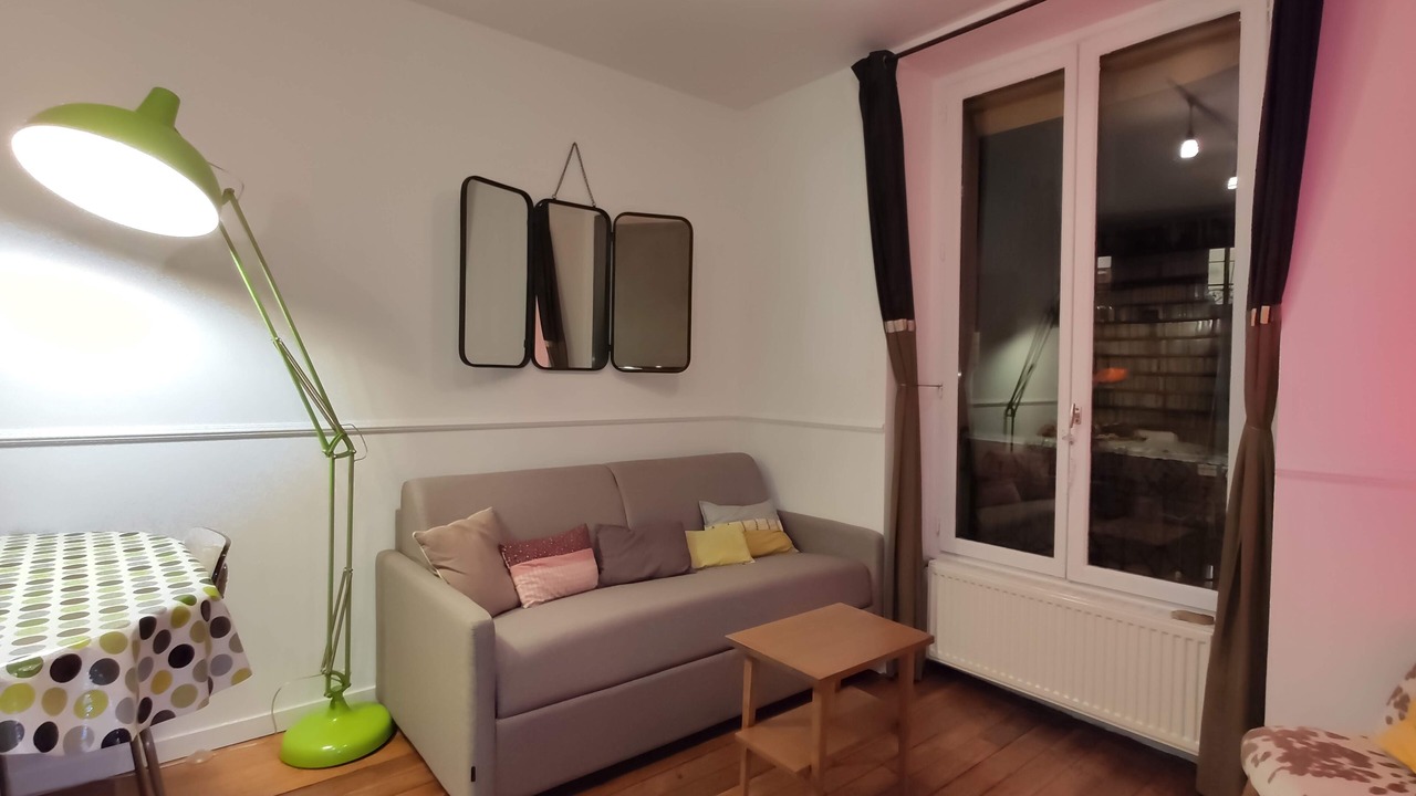 Photo of Livingroom in Combat