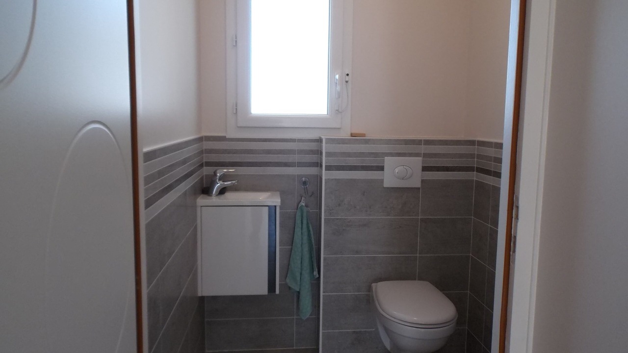 Photo of Bathroom in Angles