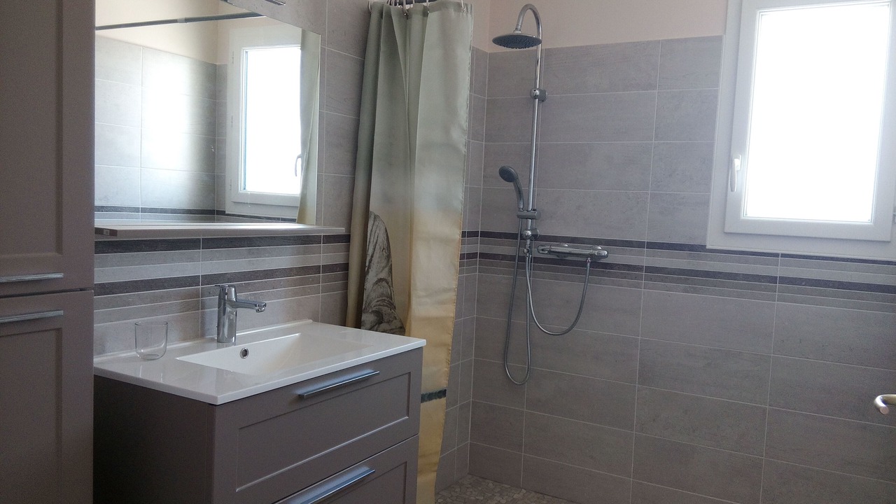 Photo of Bathroom in Angles