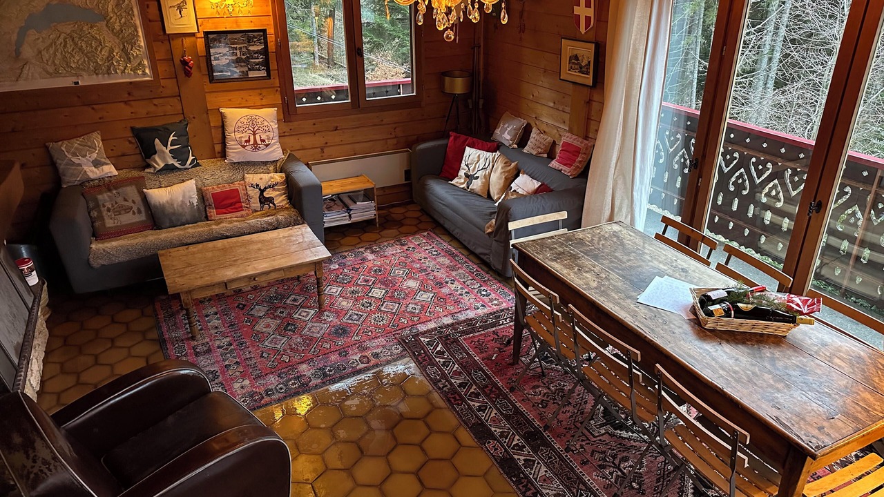 Photo of Livingroom in Station de Drouzin le Mont