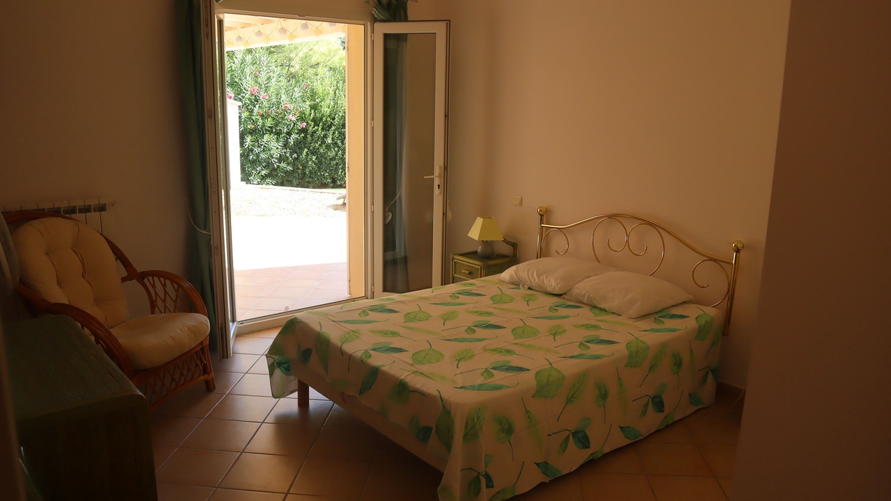 Photo of Bedroom in Pujaut