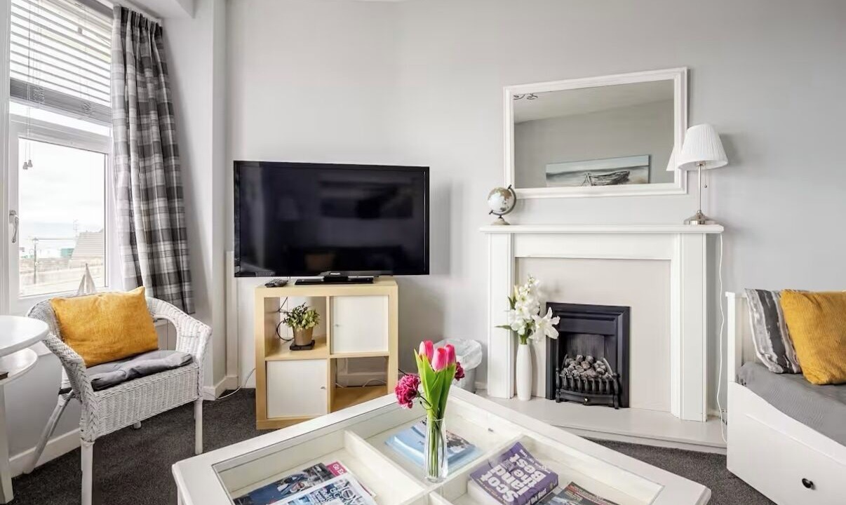 Photo of Livingroom in Largs