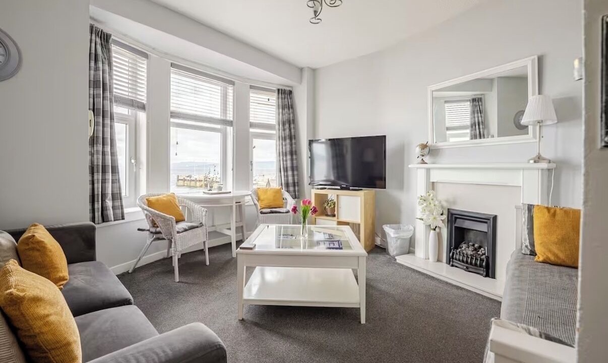 Photo of Livingroom in Largs