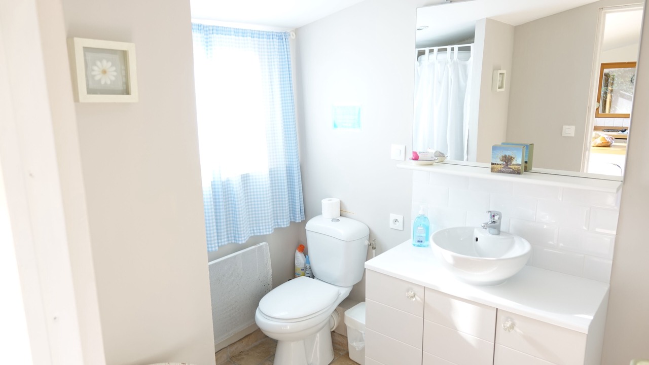 Photo of Bathroom in Barenton