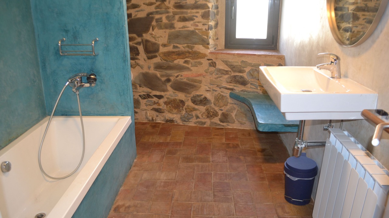 Photo of Bathroom in Vilamaniscle