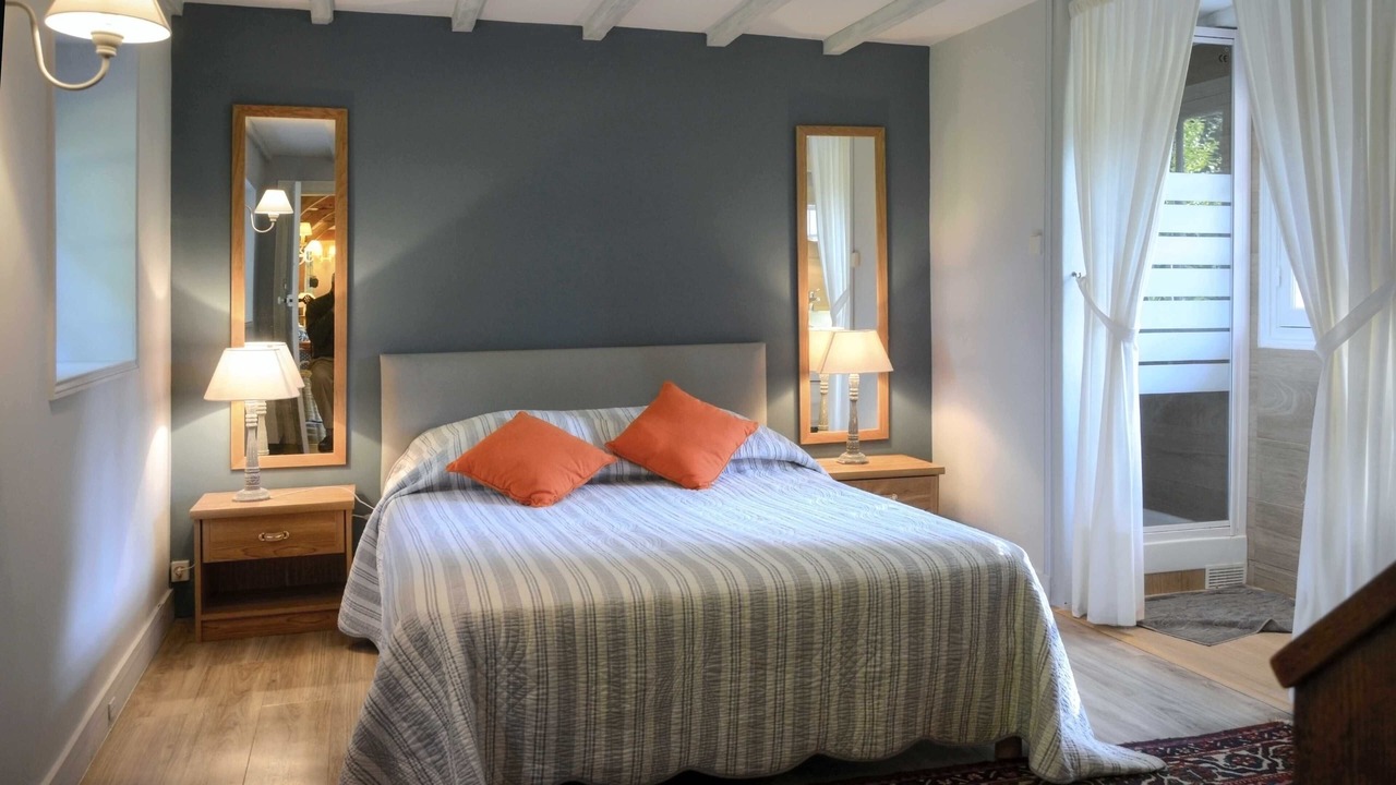 Photo of Bedroom in Serquigny