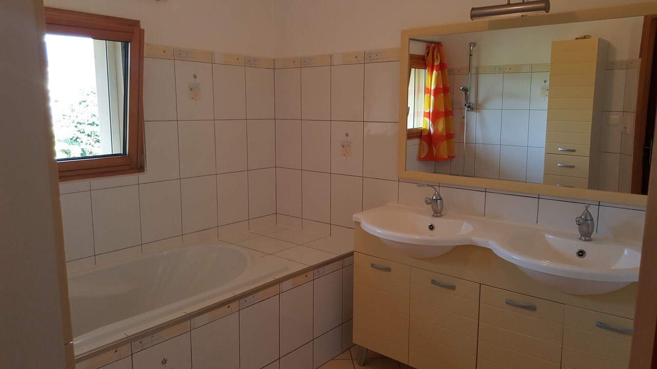 Photo of Bathroom in Meythet