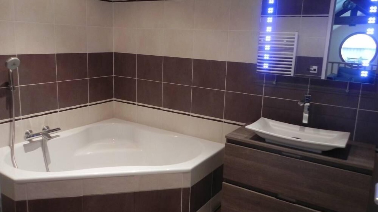 Photo of Bathroom in Leudon-en-Brie