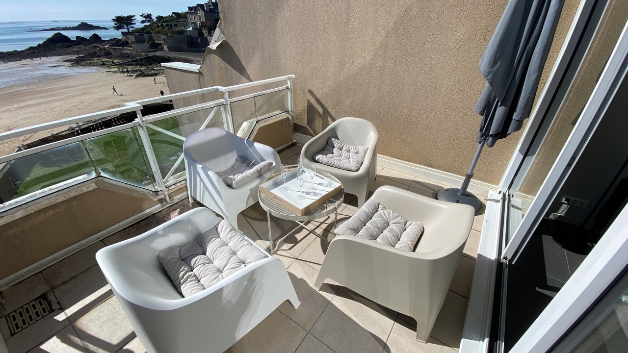 Photo of Patio Balcony in Rotheneuf-Le Pont