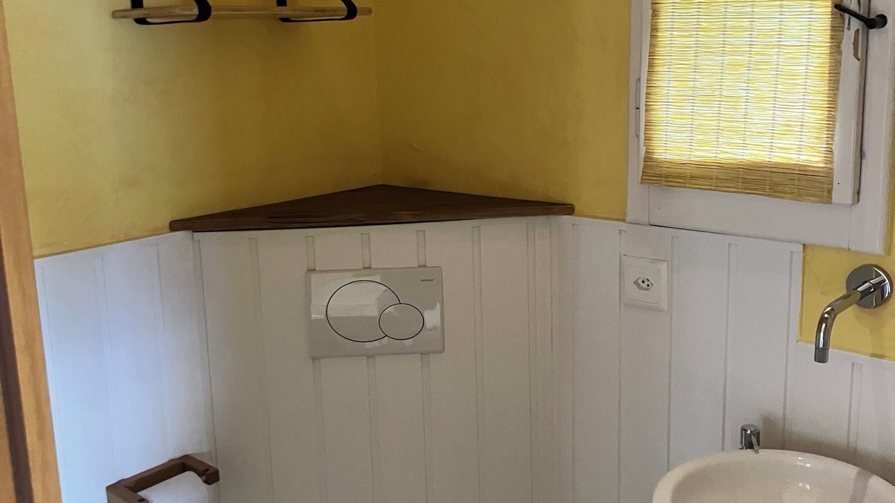 Photo of Bathroom in Belmont-sur-Lausanne