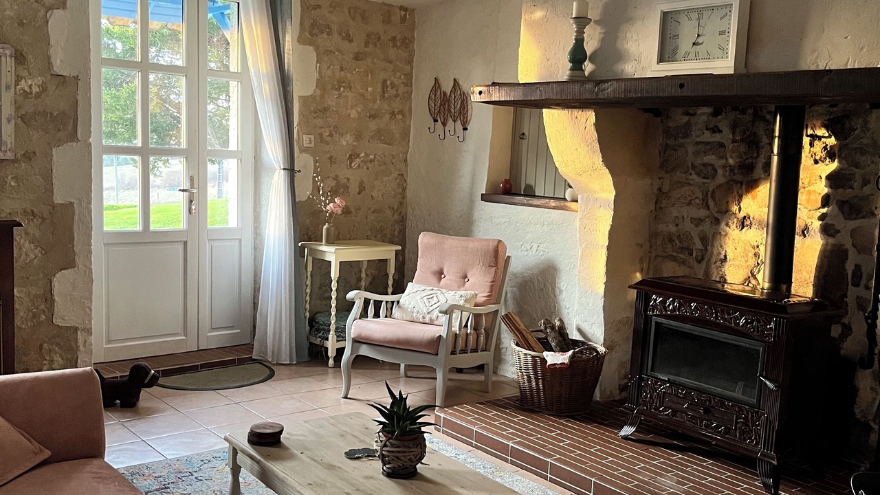 Photo of Livingroom in Edon