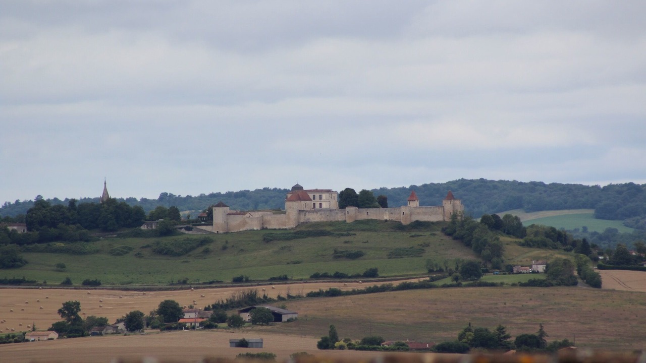 Photo of Others in Edon