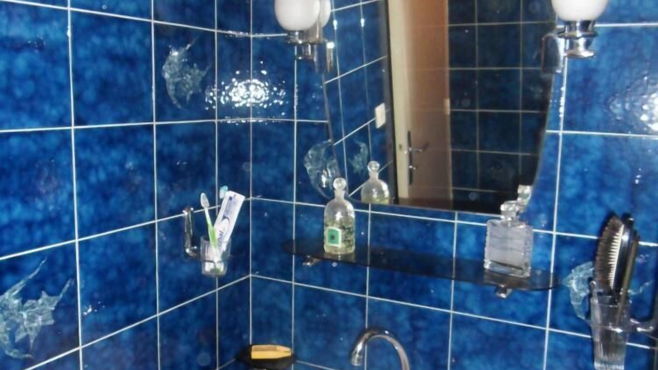 Photo of Bathroom in Croulebarbe