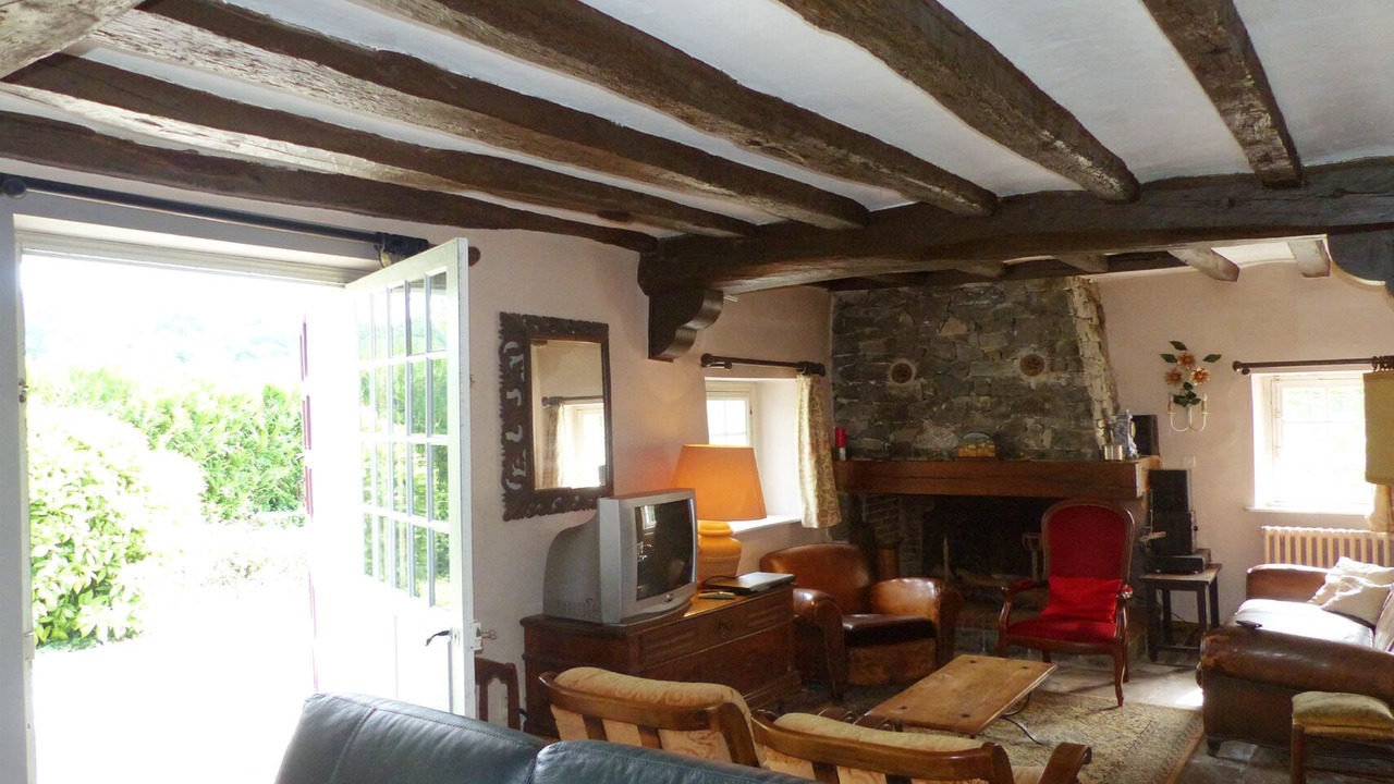 Photo of Livingroom in Souraide