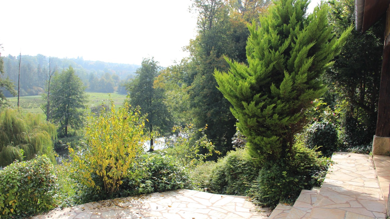 Photo of Outdoor in Broglie