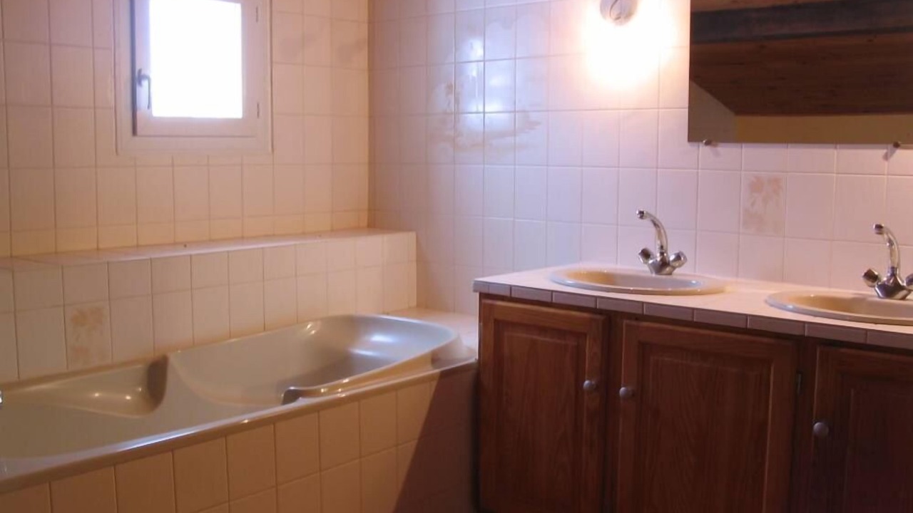 Photo of Bathroom in Lannes