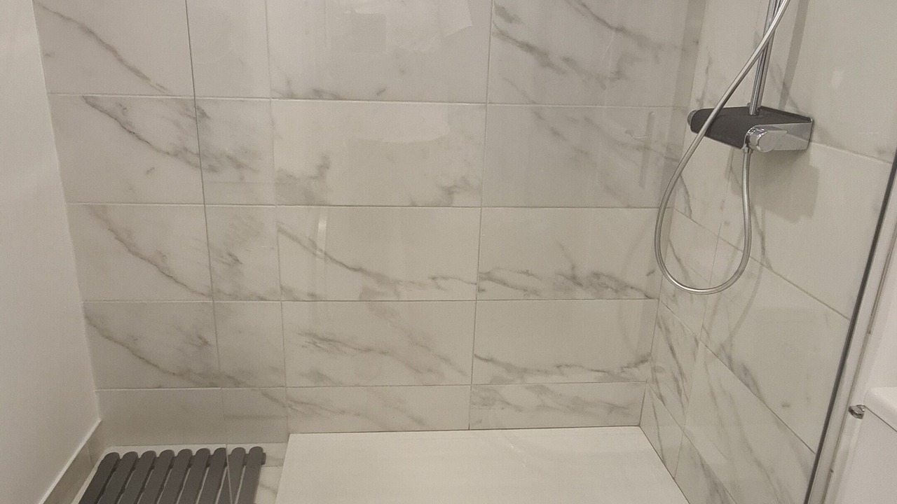 Photo of Bathroom in Sevres