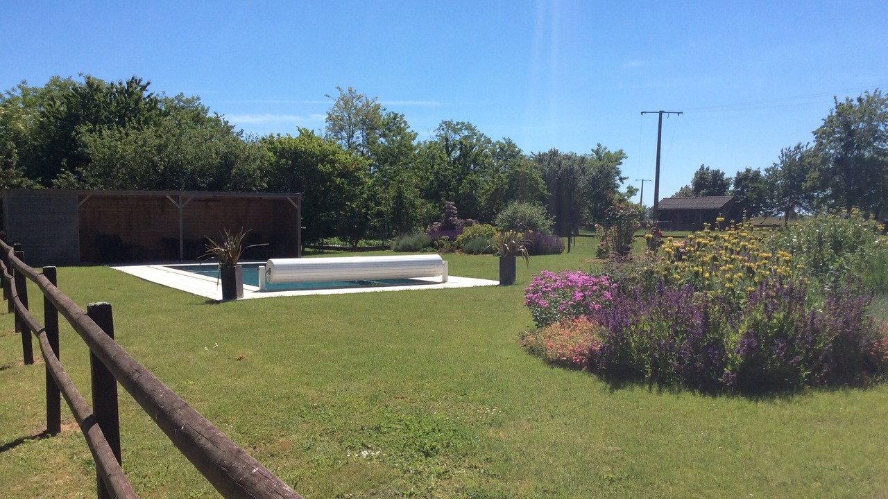 Photo of Outdoor in Saint-Macaire-du-Bois