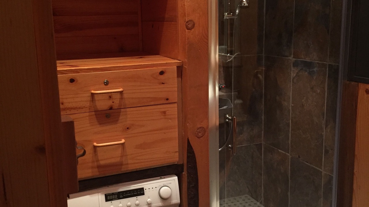 Photo of Bathroom in Campan