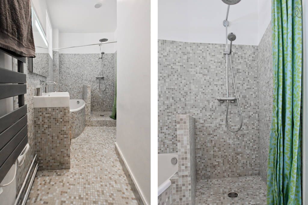 Photo of Bathroom in Quartier de la Folie-Mericourt