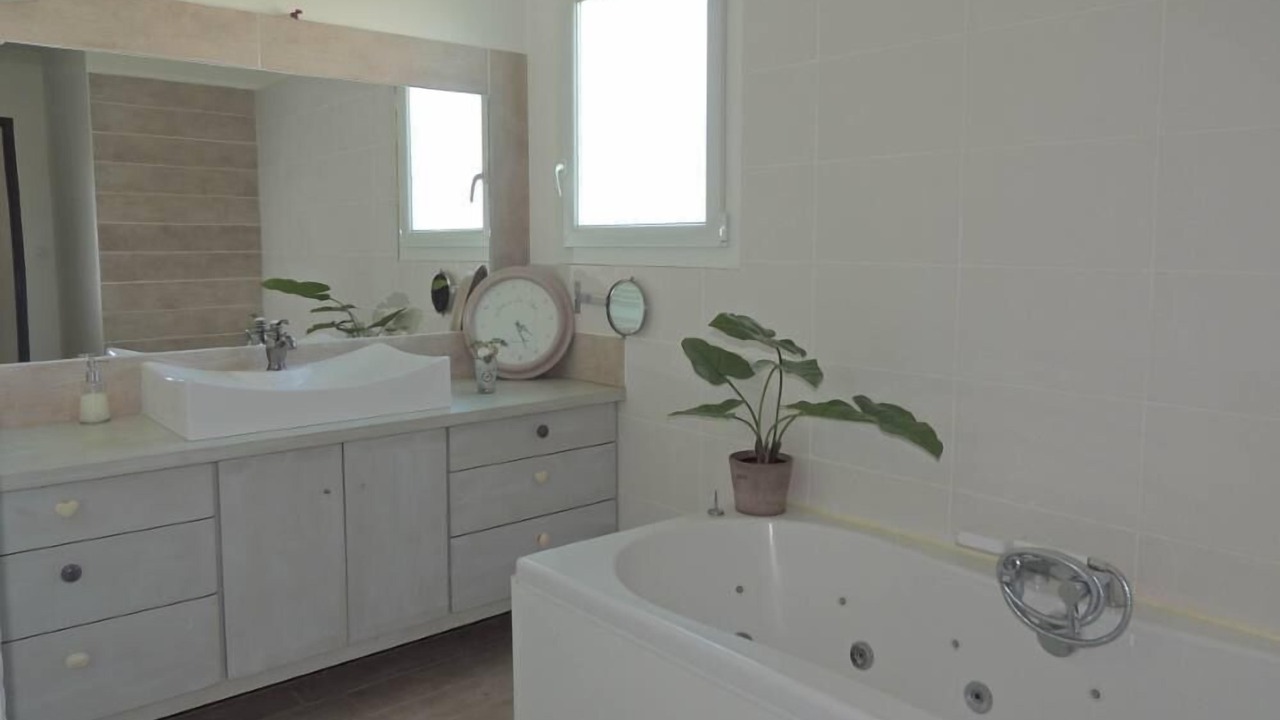Photo of Bathroom in Montarnaud