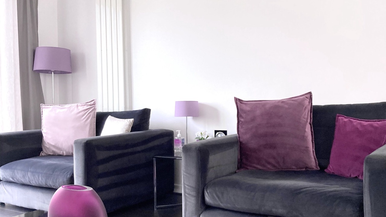 Photo of Livingroom in Pontypool