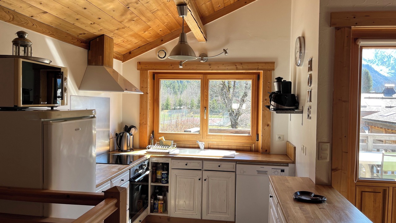 Photo of Kitchen in Les Praz-de-Chamonix
