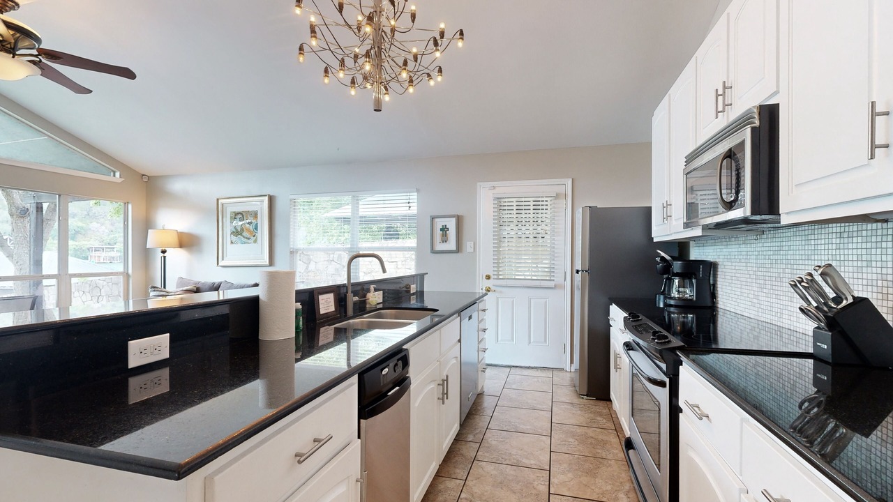 Photo of Kitchen in Saratoga Point