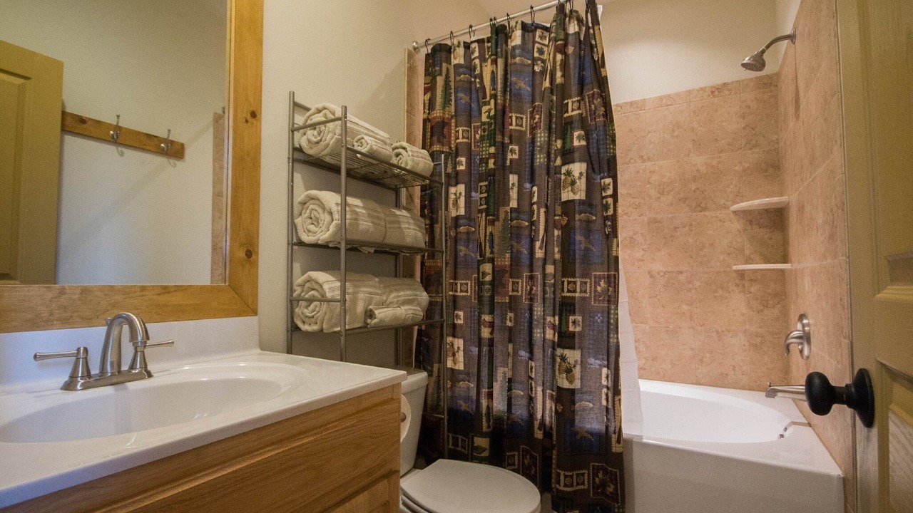 Photo of Bathroom in Luray