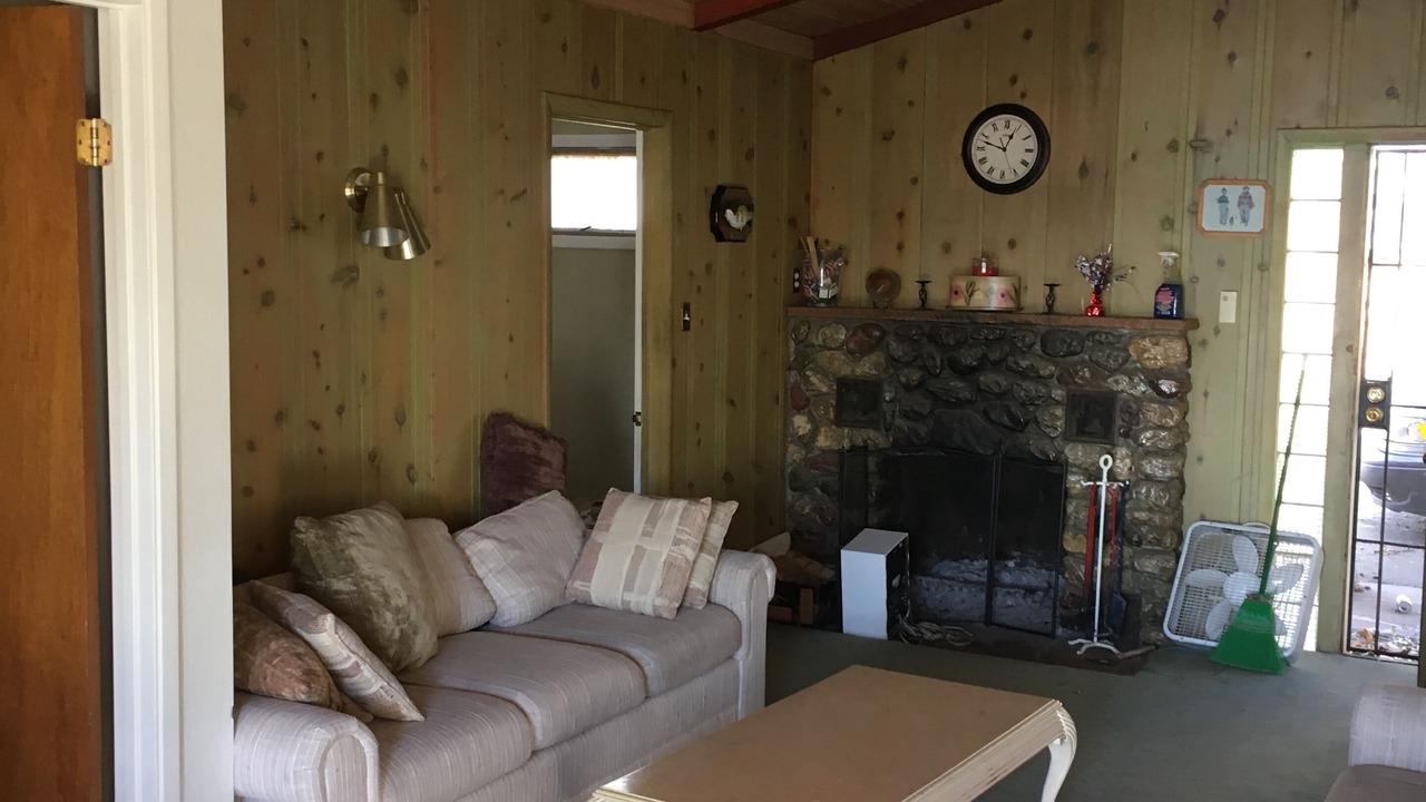 Photo of Livingroom in Clearlake