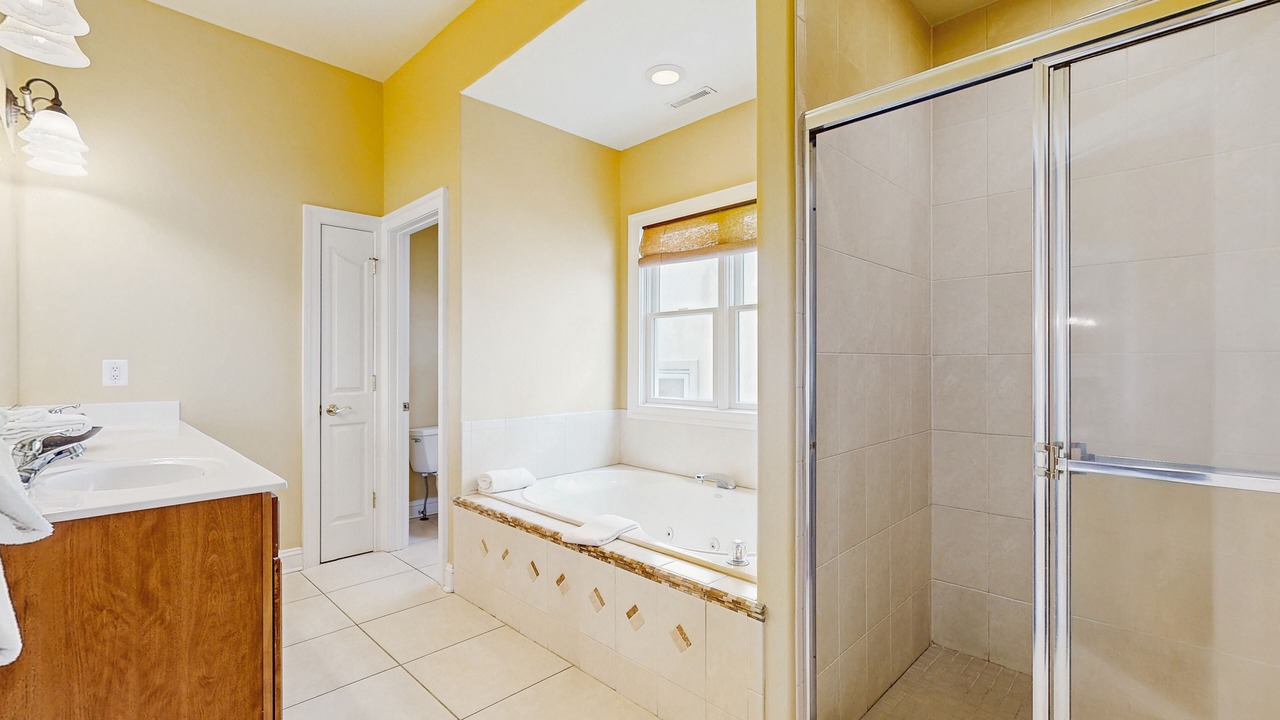 Photo of Bathroom in Heron Harbour Isle