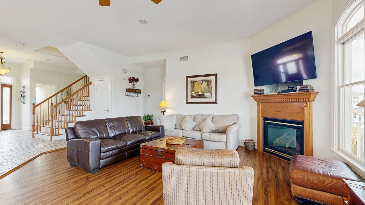 Photo of Livingroom in Heron Harbour Isle