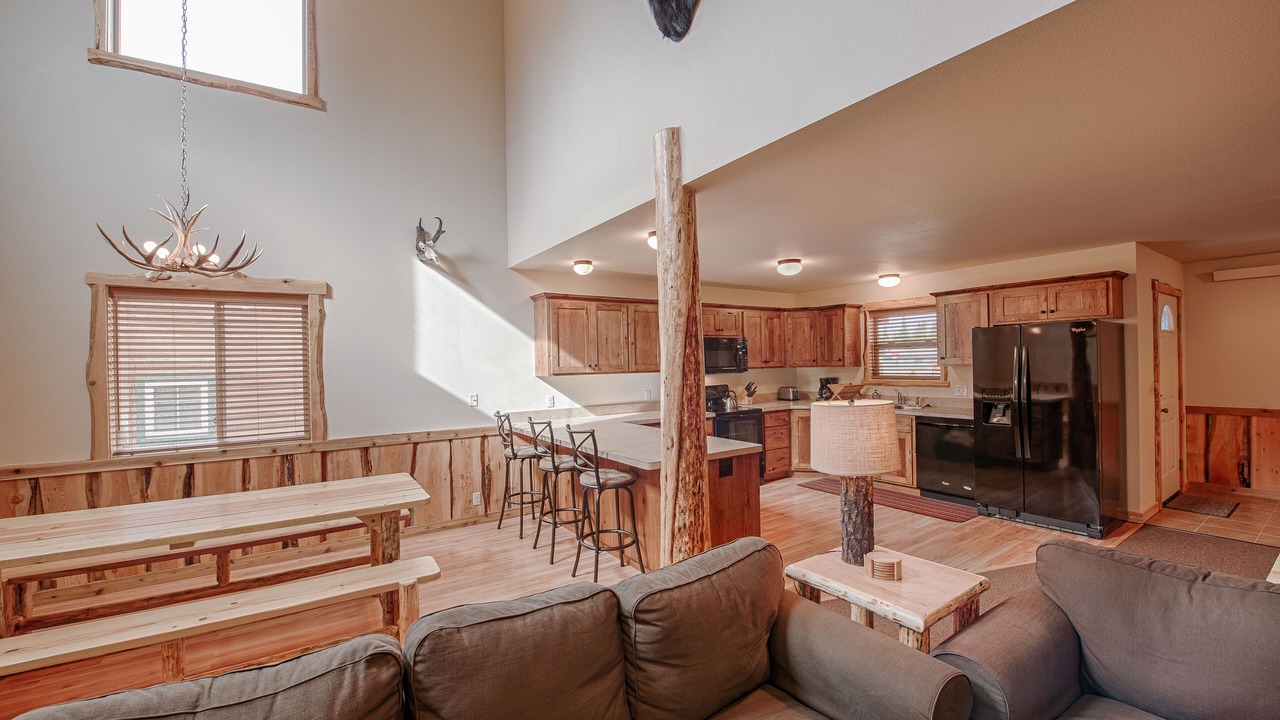Photo of Bedroom in West Yellowstone