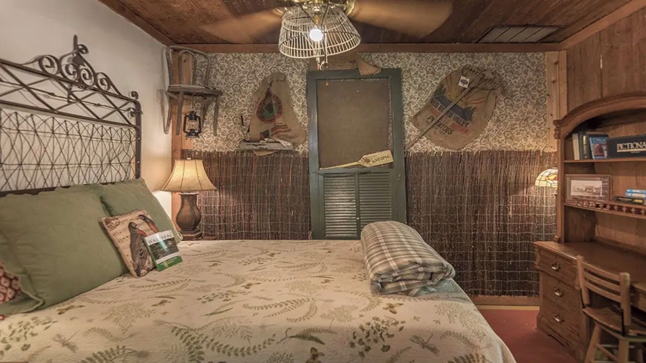 Photo of Bedroom in Glen Rose