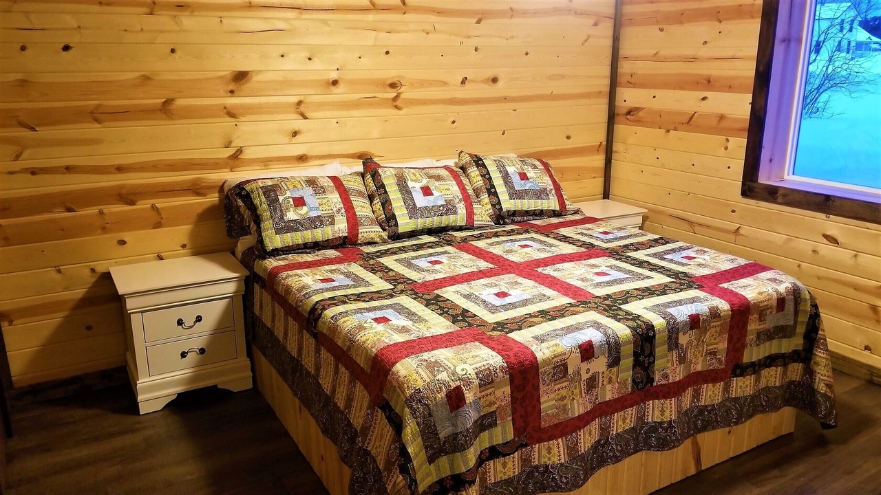 Photo of Bedroom in Au Train