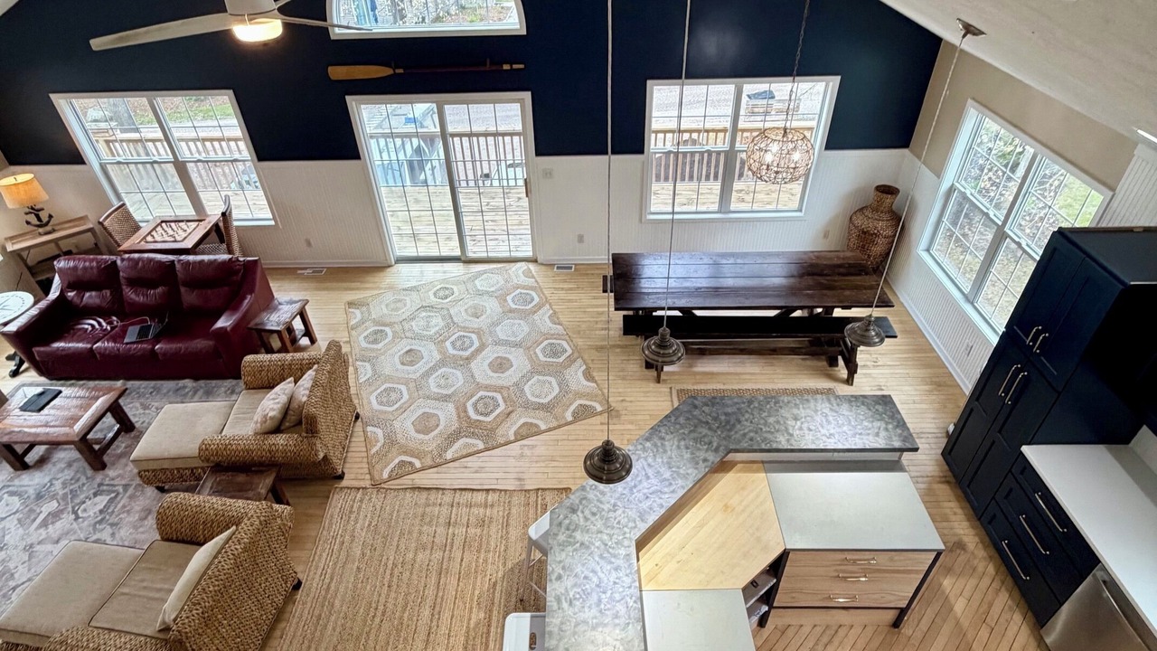 Photo of Livingroom in Silver Lake