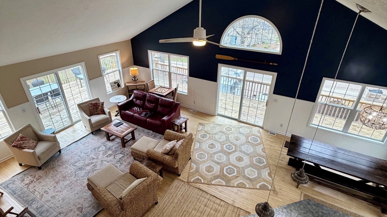 Photo of Livingroom in Silver Lake