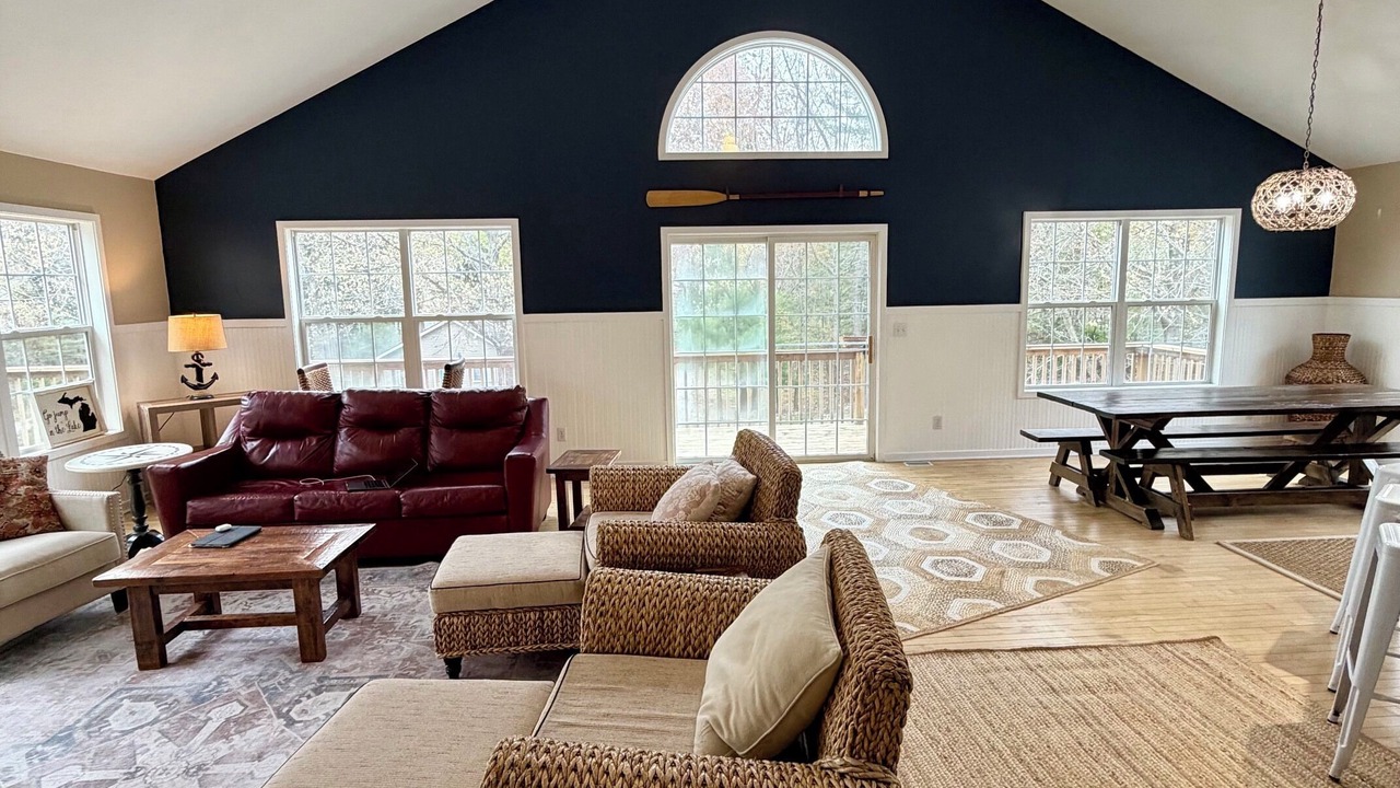 Photo of Livingroom in Silver Lake