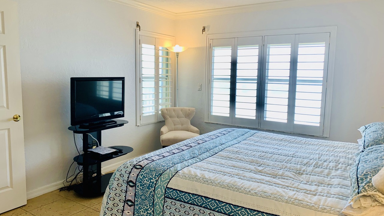 Photo of Bathroom in Seawinds Condo