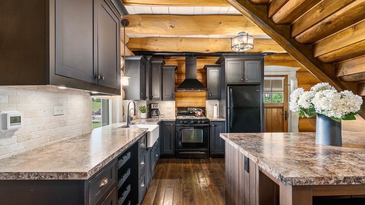 Photo of Kitchen in Clearview Township
